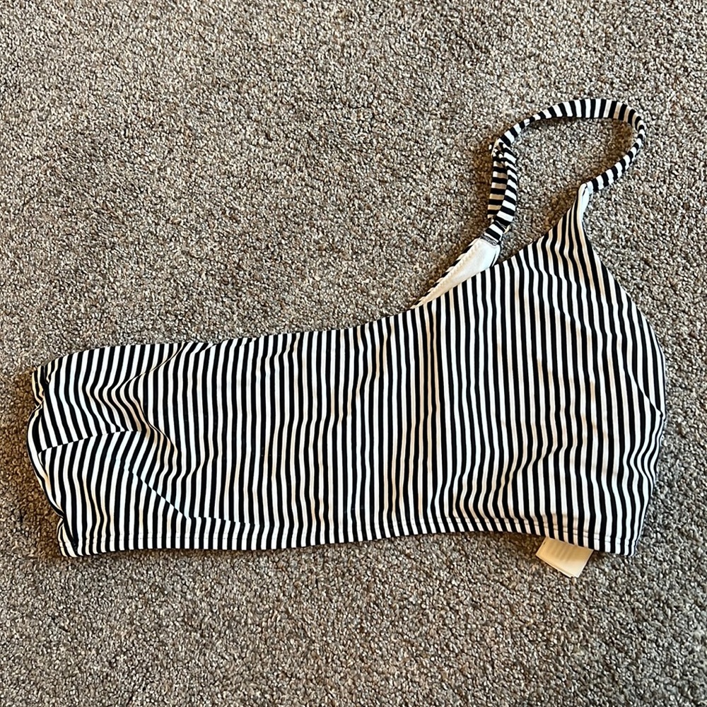 hollister off the shoulder striped bikini top